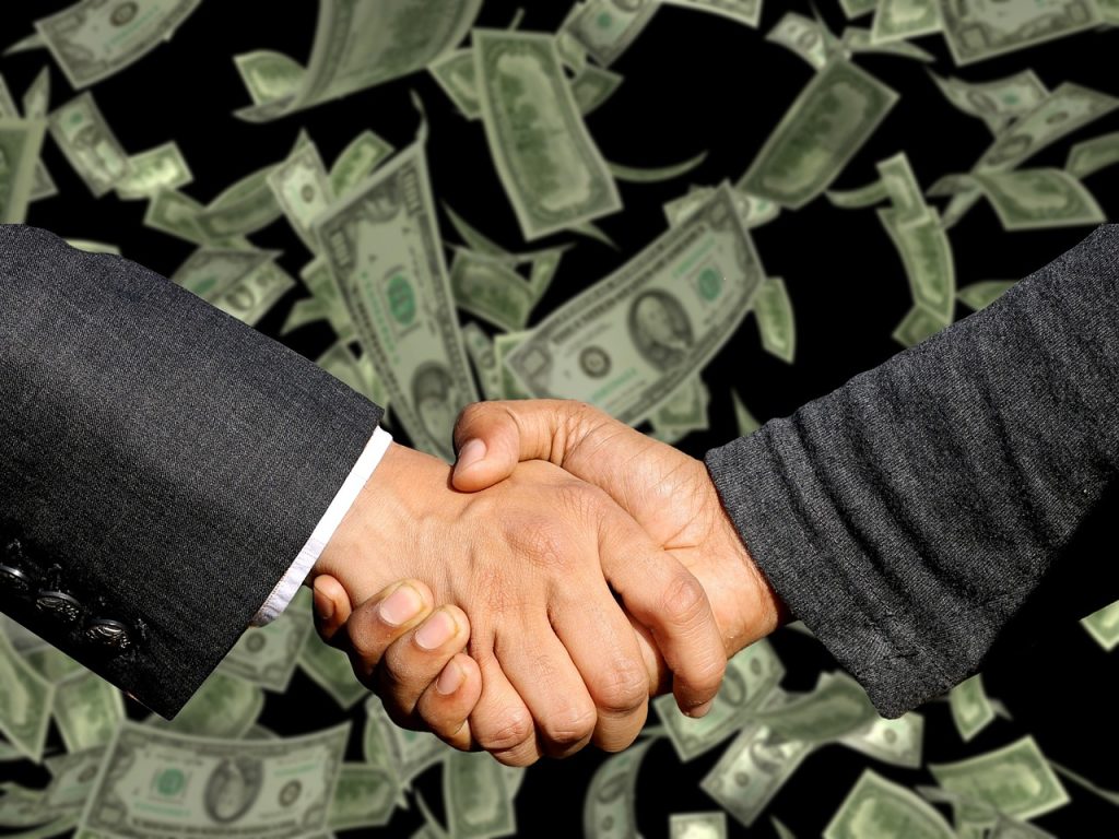 Ein investierendes Mitglied ist eine Person oder ein Unternehmen, das sich finanziell..
